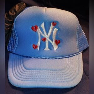 SOLD‼️ NY Yankees Trucker ‘Baby Blue’ CDG/MLB/NBA/New Era snapback hat (1)